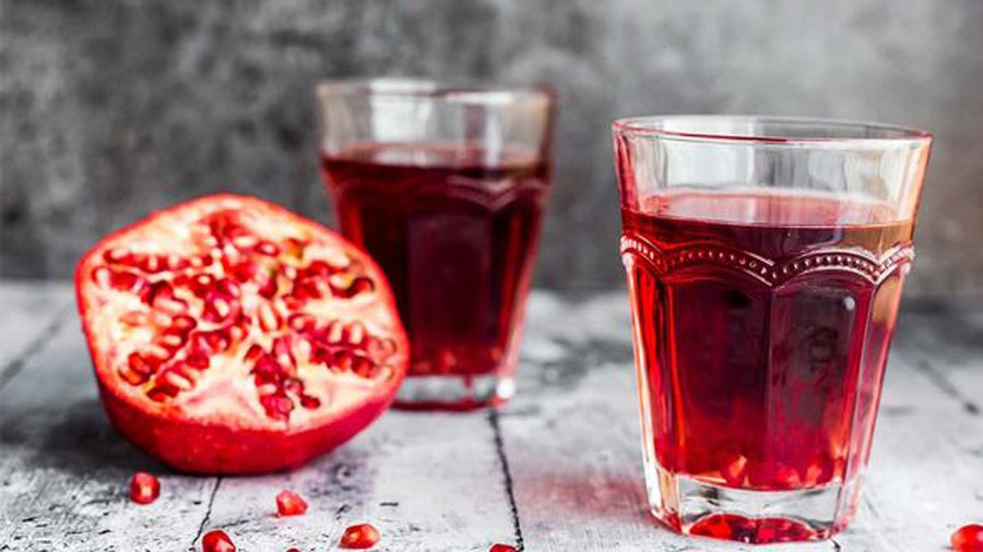 Các thành phần trong nước ép lựu có khả năng điều chỉnh quá trình chuyển hóa đường trong cơ thể. Ảnh: Shutterstock