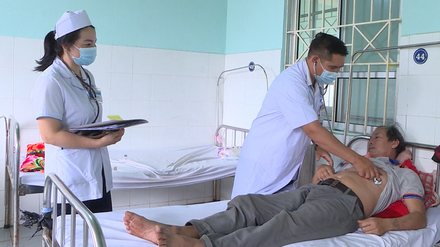 Ngành Y tế chuẩn bị đầy đủ cơ số thuốc, vật tư y tế sẵn sàng thu dung và điều trị cho bệnh nhân mắc SXH. Ảnh: Như Nguyện  Ngành Y tế chuẩn bị đầy đủ cơ số thuốc, vật tư y tế sẵn sàng thu dung và điều trị cho bệnh nhân mắc SXH. Ảnh: Như Nguyện