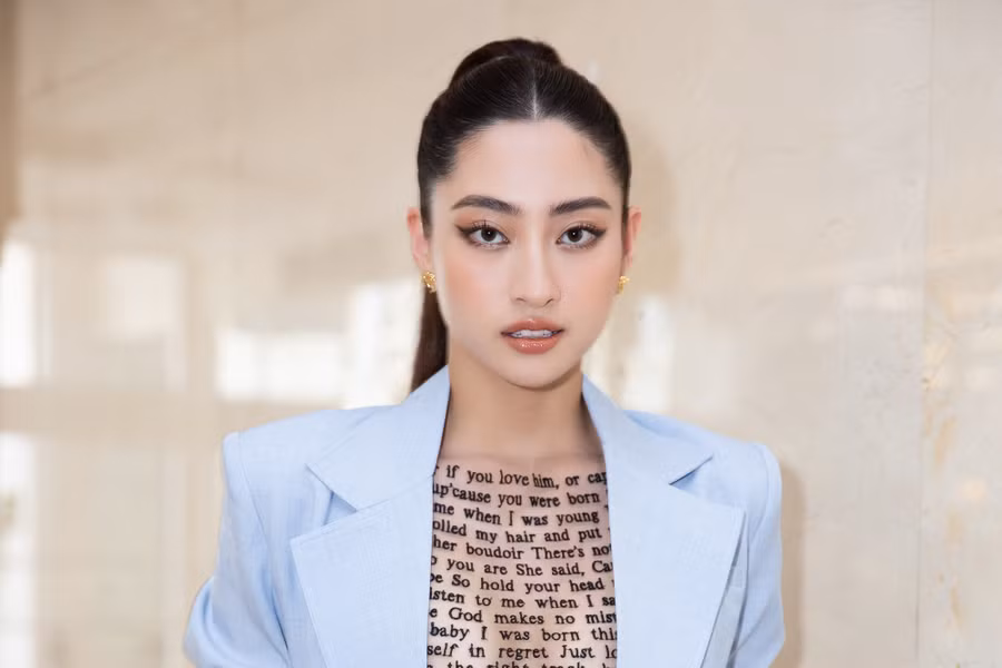 Chính vì thế, trong những ngày qua, ban tổ chức đã có buổi casting tìm kiếm người mẫu cho đêm diễn lần này. Trên hàng ghế giám khảo, Hoa hậu Lương Thùy Linh xuất hiện với vẻ ngoài cá tính, gợi cảm. Ảnh: BTC