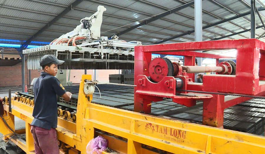  Nhà máy gạch Tuynel Phú Bổn (xã Ia Sao) đầu tư công nghệ bảo vệ môi trường. Ảnh: Vũ Chi