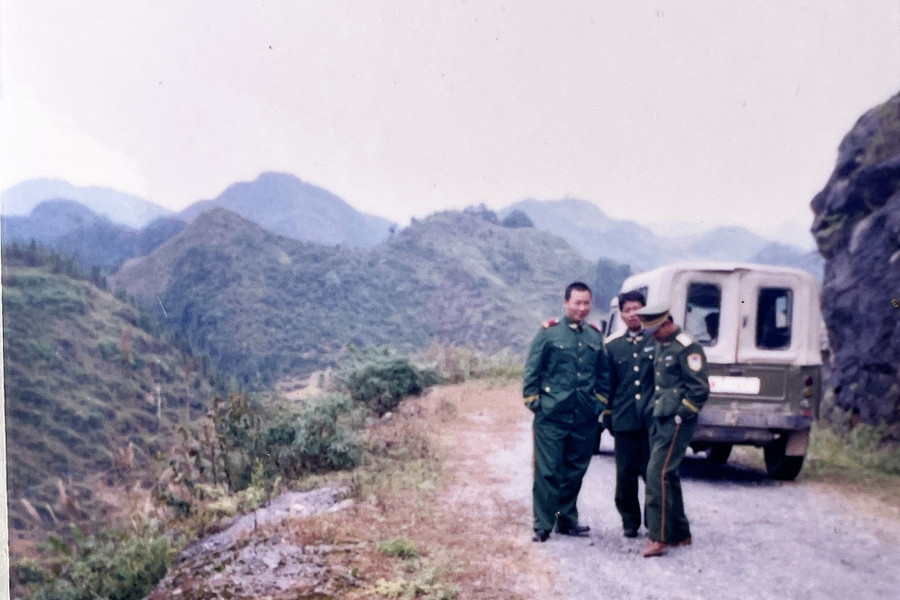 Quân nhân Trung Quốc xuất hiện tại các khu vực lấn chiếm đất của Hà Giang, cuối những năm 70 đầu 80. Ảnh: Tư liệu