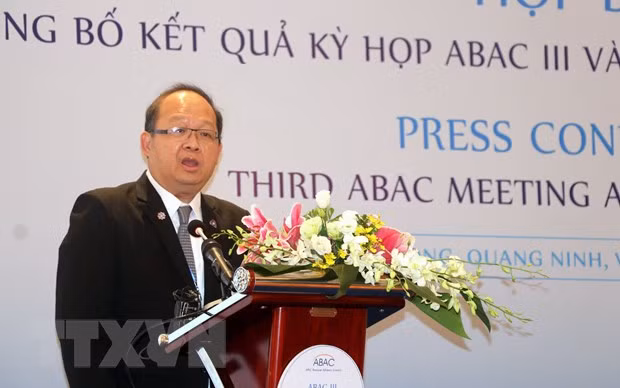 Chủ tịch ABAC 2022 Krienkrai Thiennukul công bố kết quả kỳ họp. Ảnh: Văn Đức/TTXVN