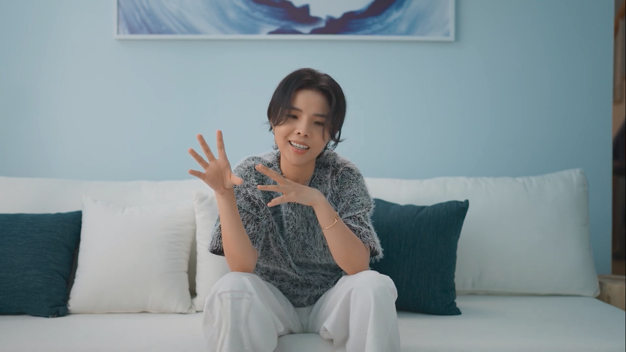  Vũ Cát Tường tự quay sêri đánh dấu 90 ngày trước 30 tuổi. Ảnh: NVCC