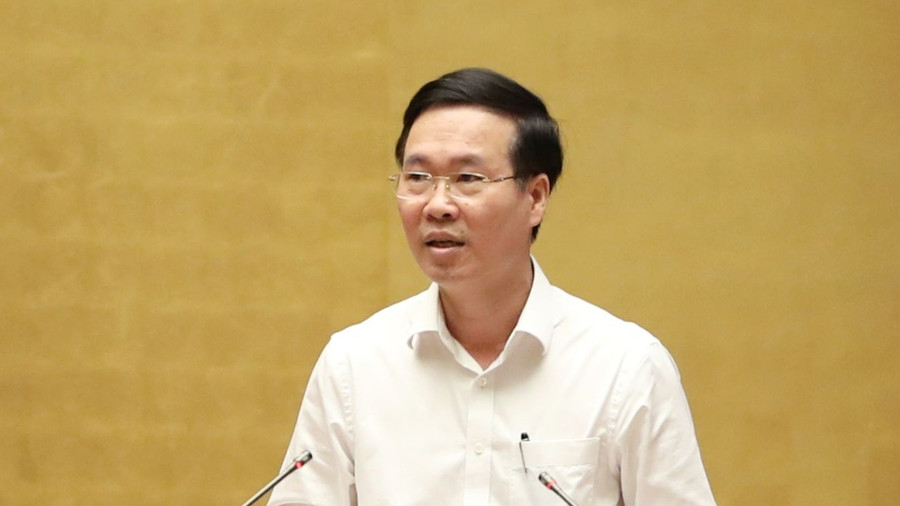 Thường trực Ban Bí thư Võ Văn Thưởng vừa ký ban hành thông báo Kết luận số 16 của Bộ Chính trị về việc thực hiện một số mô hình thí điểm theo Nghị quyết 18 Hội nghị T.Ư 6 khóa XII. Ảnh: Gia Hân