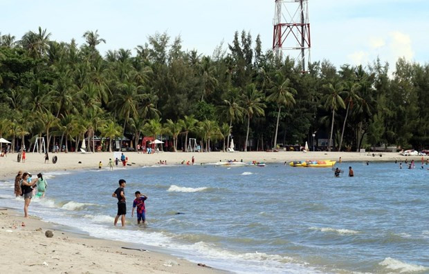 Bãi biển Mũi Nai thành phố Hà Tiên (Kiên Giang). (Ảnh: Lê Huy Hải/TTXVN)  Bãi biển Mũi Nai thành phố Hà Tiên (Kiên Giang). (Ảnh: Lê Huy Hải/TTXVN)