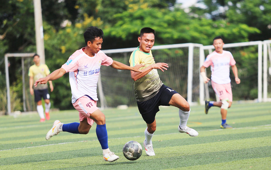 Các đội bóng tại Gia Lai đang có sự chuẩn bị kỹ lưỡng sẵn sàng cho Giải bóng đá 7 người toàn quốc-khu vực Tây Nguyên. Ảnh: Lê Văn Ngọc Các đội bóng tại Gia Lai đang có sự chuẩn bị kỹ lưỡng sẵn sàng cho Giải bóng đá 7 người toàn quốc-khu vực Tây Nguyên. Ảnh: Lê Văn Ngọc