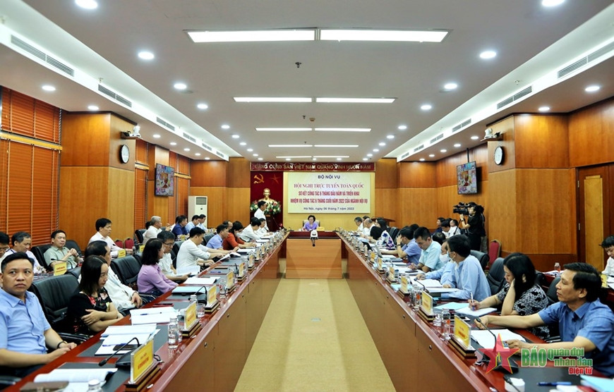 Quang cảnh Hội nghị trực tuyến toàn quốc sơ kết công tác 6 tháng đầu năm, triển khai nhiệm vụ công tác 6 tháng cuối năm 2022 của ngành nội vụ.