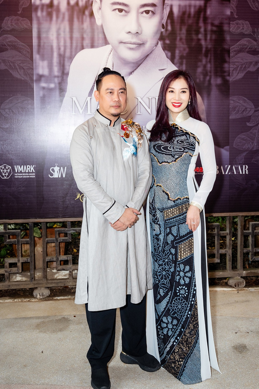 Hoa khôi - doanh nhân Nguyễn Thu Hương bên nhà thiết kế Võ Việt Chung