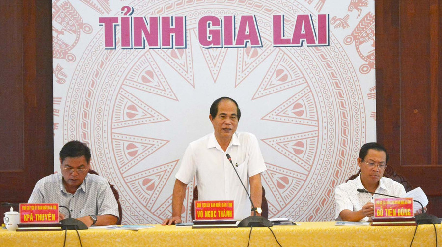  Đồng chí Võ Ngọc Thành phát biểu kết luận hội nghị công bố chỉ số năng lực cạnh tranh cấp sở, ngành, địa phương. Ảnh Mai Đào