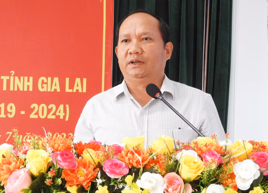 Phó Bí thư Tỉnh ủy Rah Lan Chung phát biểu chỉ đạo tại hội nghị. Ảnh: Thanh Nhật