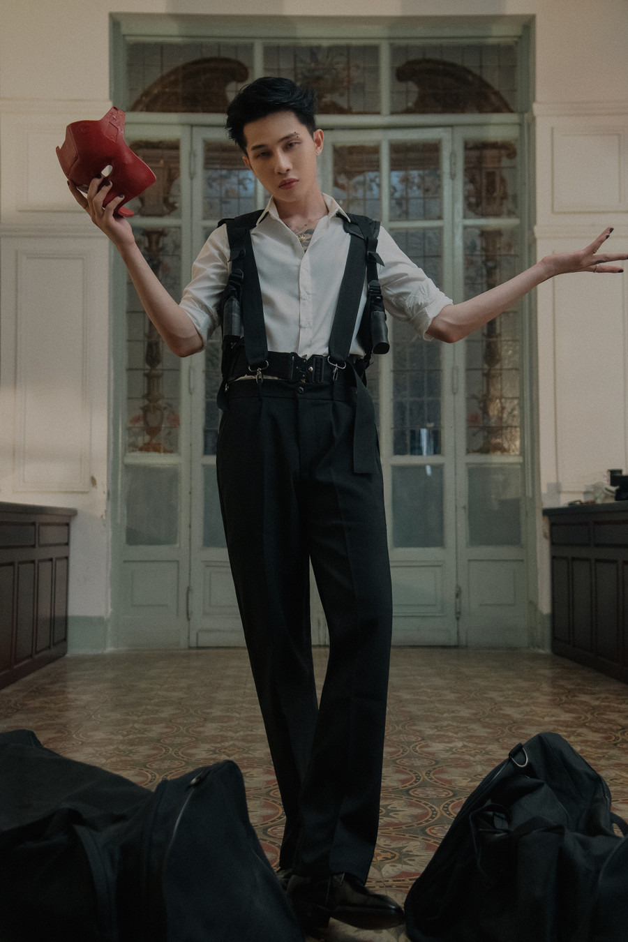 Nam ca sĩ sinh năm 1997 hóa thân thành nhân vật Jack Junior có tính cách khá quái dị. Ảnh: NVCC