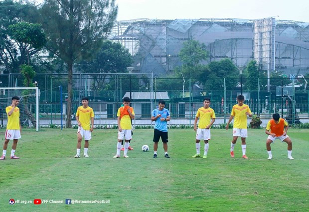 Các cầu thủ thực hiện thêm các loạt sút luân lưu. (Nguồn: VFF) Các cầu thủ thực hiện thêm các loạt sút luân lưu. (Nguồn: VFF)