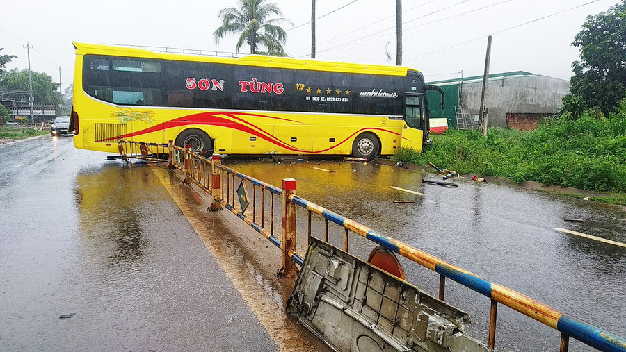 Hiện trường xảy ra tai nạn. Ảnh: R'Ô HOK