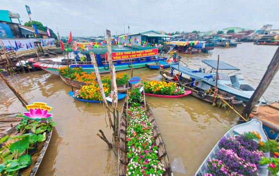  Một góc Chợ nổi Cái Răng, TP Cần Thơ