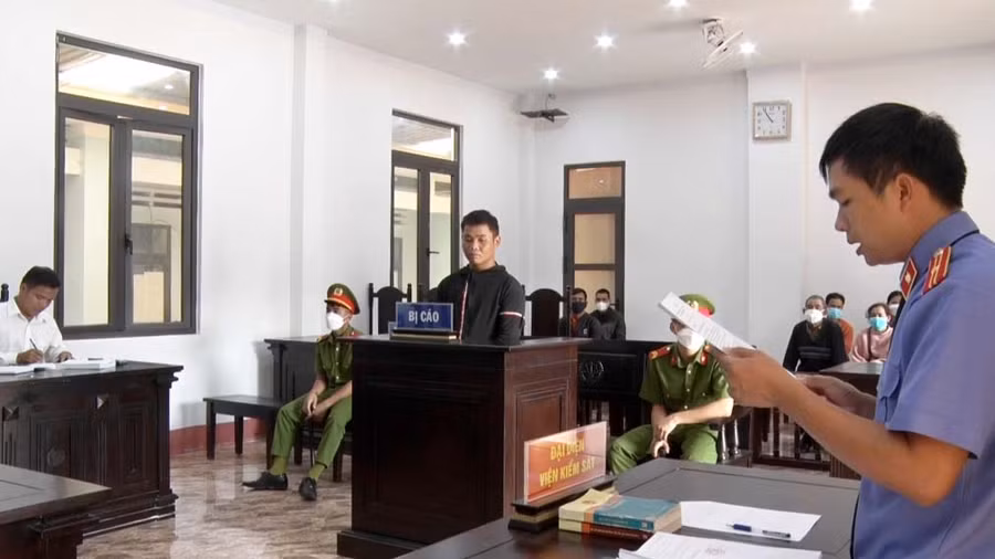 Phiên toà xét xử bị can Chinh. Ảnh: Hà Phương