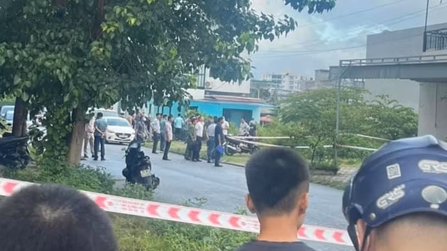 Cơ quan công an phong tỏa hiện trường vụ án. Ảnh: CTV