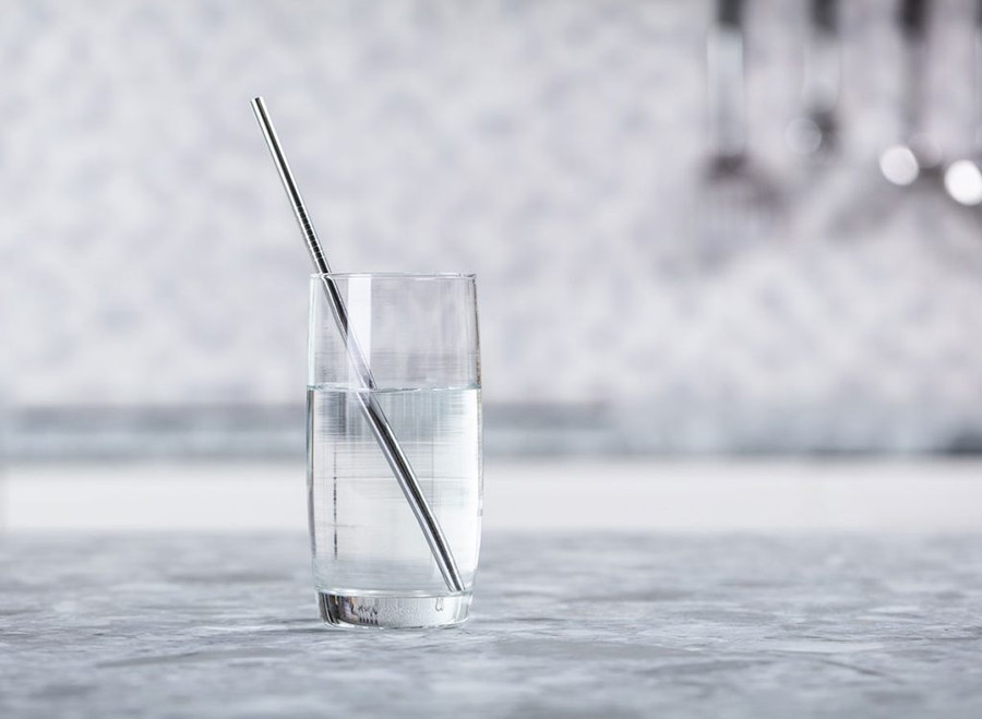 Nước không chỉ là một trong những thức uống quan trọng nhất để uống hằng ngày mà còn là thứ quan trọng nhất về tổng thể. Ảnh: Shutterstock Nước không chỉ là một trong những thức uống quan trọng nhất để uống hằng ngày mà còn là thứ quan trọng nhất về tổng thể. Ảnh: Shutterstock