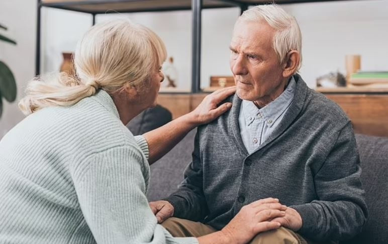 Kết hôn có thể giúp bệnh nhân ung thư sống thọ hơn. Ảnh: Shutterstock  Kết hôn có thể giúp bệnh nhân ung thư sống thọ hơn. Ảnh: Shutterstock