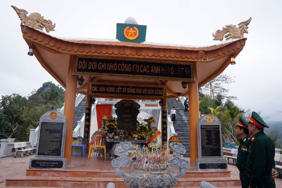 Đài tưởng niệm các anh hùng liệt sĩ đã hy sinh trong khi làm nhiệm vụ bảo vệ chủ quyền biên giới, tại xã Thanh Thủy, H.Vị Xuyên, Hà Giang. Ảnh: Độc Lập