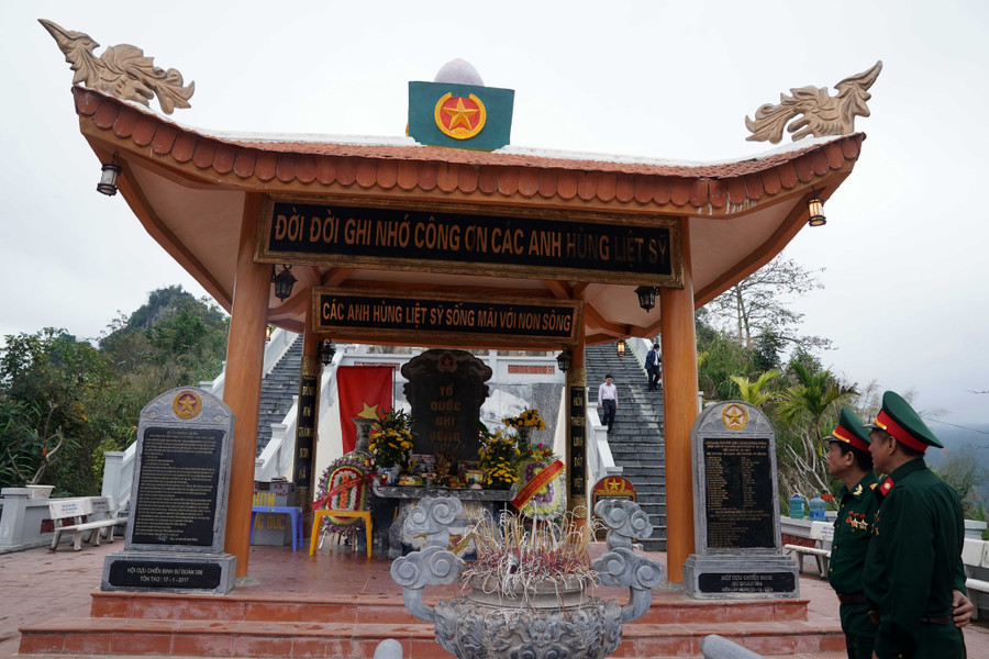 Đài tưởng niệm các anh hùng liệt sĩ đã hy sinh trong khi làm nhiệm vụ bảo vệ chủ quyền biên giới, tại xã Thanh Thủy, H.Vị Xuyên, Hà Giang. Ảnh: Độc Lập