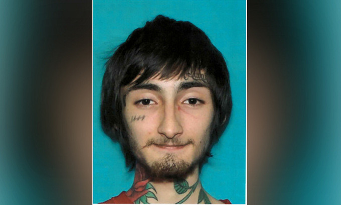 Chân dung Robert E Crimo III do cảnh sát Highland Park công bố ngày 4-7. Ảnh: CNN