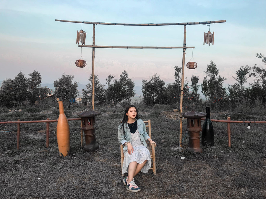  Ngoài làm võ sinh, Uyên còn là một giáo viên dạy tiếng Anh