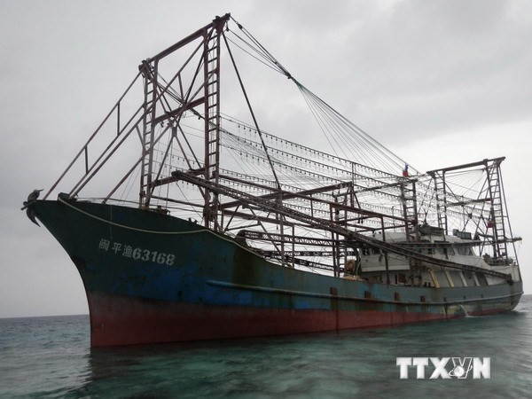  Tàu cá Trung Quốc