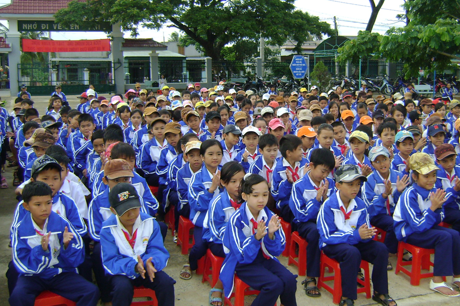 Trường THCS Đề Thám là lá cờ đầu của ngành Giáo dục-Đào tạo thị xã An Khê. Ảnh: Hồng Thi Trường THCS Đề Thám là lá cờ đầu của thị xã An Khê. Ảnh: Hồng Thi