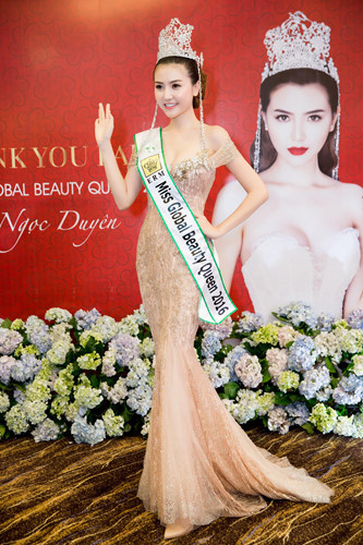 Chính nhờ sự nỗ lực cá nhân, sự giúp đỡ của đơn vị đưa đi thi và ủng hộ của bạn bè, gia đình và truyền thông đã giúp cô vượt qua tất cả, mang vinh quang về cho đất nước. a