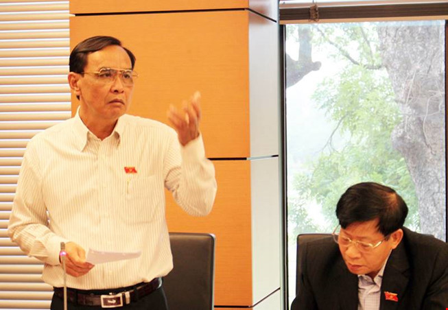 Thiếu tướng Nguyễn Minh Hoàng, Phó Chính ủy Quân khu 7, thông tin về các vụ tai nạn máy bay rơi năm 2016.