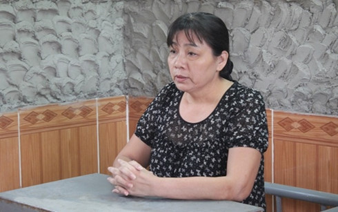 Đối tượng Phượng tại cơ quan công an. (Ảnh: CAND) Đối tượng Phượng tại cơ quan công an. (Ảnh: CAND)