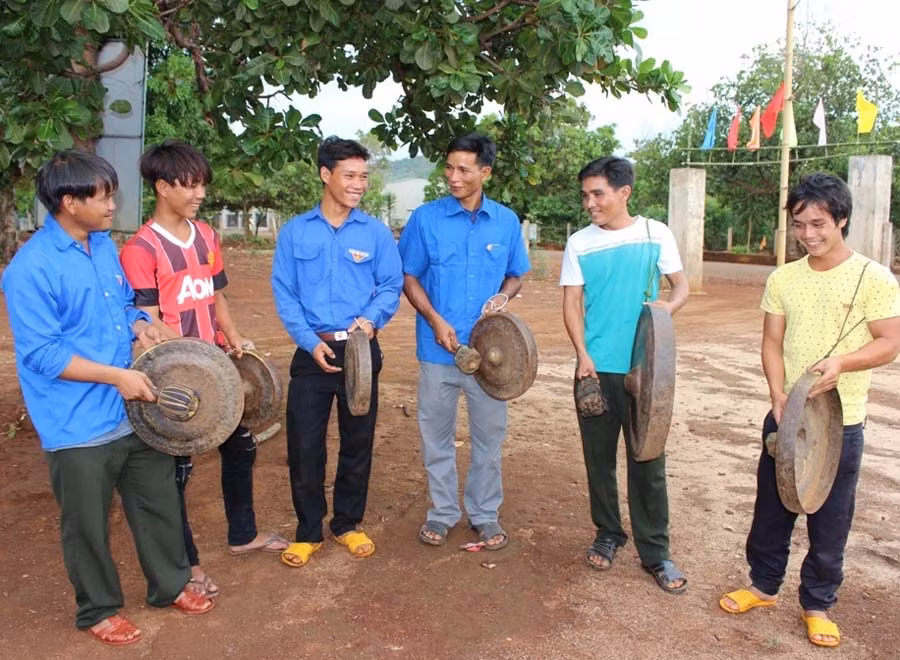  Nhiều cán bộ Đoàn có cách làm sáng tạo trong tập hợp thanh niên. Ảnh: P.L