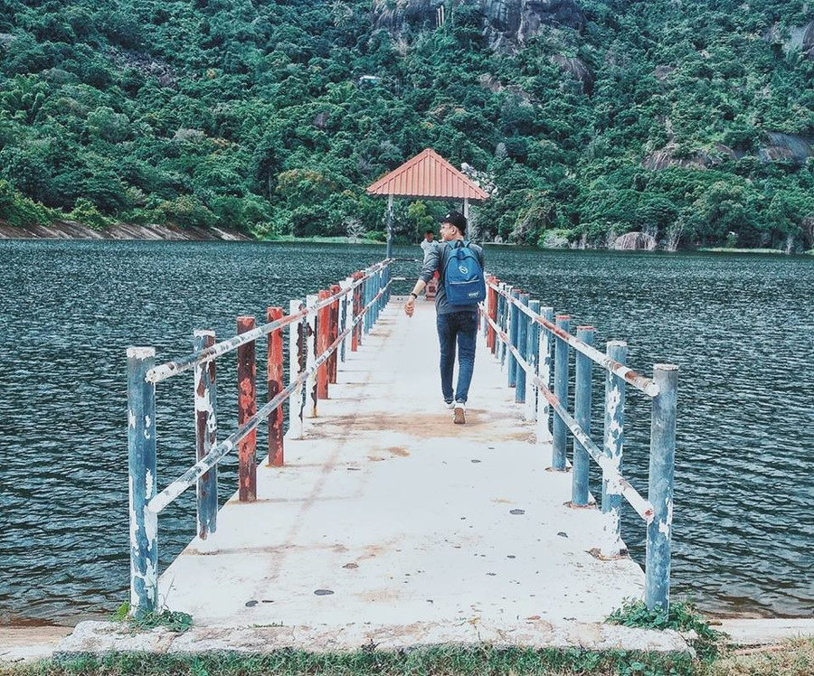 Hồ Soài So thu hút nhiều bạn trẻ đến đây chụp ảnh và cắm trại qua đêm. Hồ Soài So thu hút nhiều bạn trẻ đến đây chụp ảnh và cắm trại qua đêm.