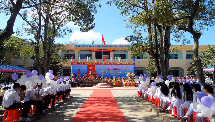 Quang cảnh buổi lễ. Ảnh: Hồng Thi