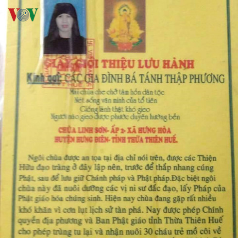 Một số giấy tờ các đối tượng làm giả để hành nghề bị cơ quan chức năng thu giữ. a