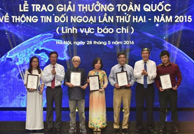 Giải thưởng Toàn quốc về thông tin đối ngoại luôn thu hút được nhiều tác phẩm có giá trị tham dự (ảnh minh họa) Giải thưởng Toàn quốc về thông tin đối ngoại luôn thu hút được nhiều tác phẩm có giá trị tham dự (ảnh minh họa)