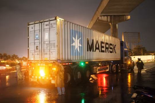  Toàn cảnh chiếc xe container ôm cua cán chết 2 người phụ nữ