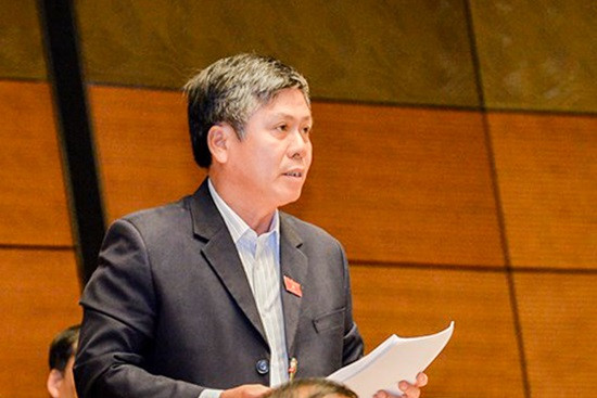 ĐBQH Đỗ Văn Bình (Hải Phòng) phát biểu.