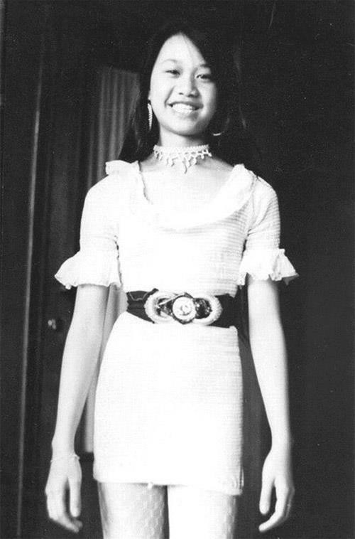 Quỳnh Nga - con gái nhà thơ Nguyễn Huy Hoàng. Quỳnh Nga - con gái nhà thơ Nguyễn Huy Hoàng.