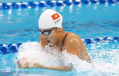 Ánh Viên đã có lúc tạo hy vọng về nhì đoạt HC bạc, nhưng tụt lại và chỉ nhận HC đồng.