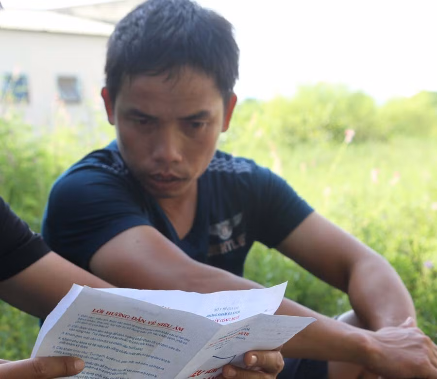  Anh Bông cho biết lãnh đạo bệnh viện vẫn chưa đến gặp gỡ thăm hỏi gia đình anh. Ảnh: L.V.N