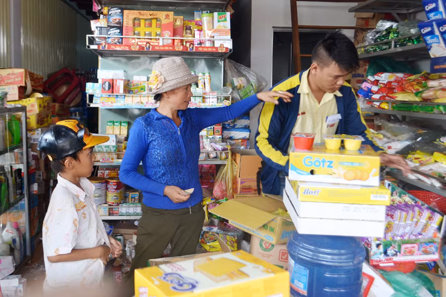 Hàng hóa bắt đầu tăng giá dịp cuối năm. Ảnh: L.L