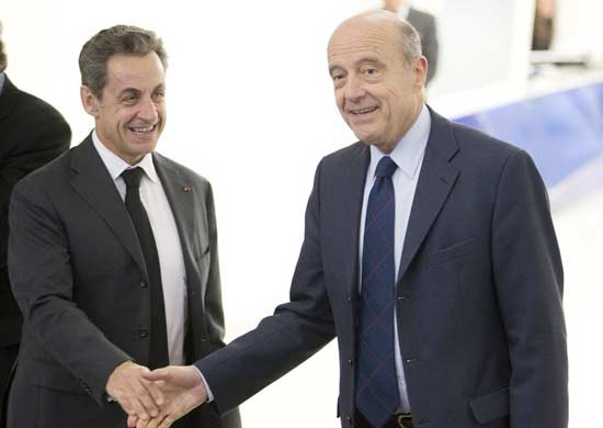 Thị trưởng thành phố Bordeaux Alain Juppé (phải ) và cựu Tổng thống Nicolas Sarkozy. Thị trưởng thành phố Bordeaux Alain Juppé (phải ) và cựu Tổng thống Nicolas Sarkozy.