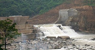 Có nhiều thủy điện nhỏ và vừa hiệu quả rất thấp, trong khi tác động tiêu cực tới môi sinh môi trường, đời sống người dân rất lớn (ảnh minh họa) Có nhiều thủy điện nhỏ và vừa hiệu quả rất thấp, trong khi tác động tiêu cực tới môi sinh môi trường, đời sống người dân rất lớn (ảnh minh họa)