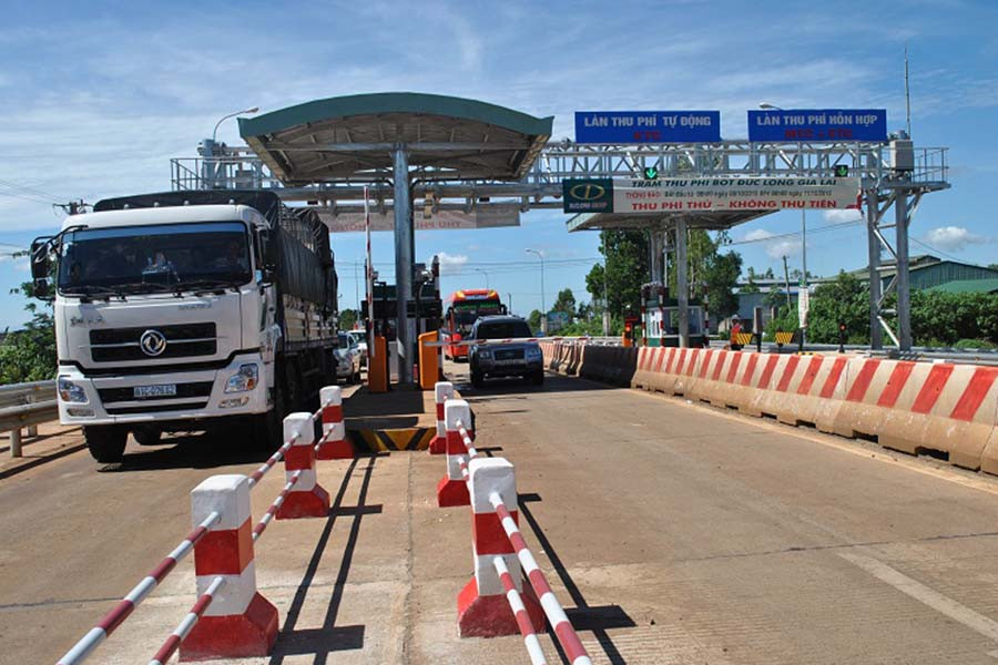 Trạm thu phí của Tập đoàn Đức Long Gia Lai trên quốc lộ 14.  Trạm thu phí của Tập đoàn Đức Long Gia Lai trên quốc lộ 14. Ảnh: K.N.B