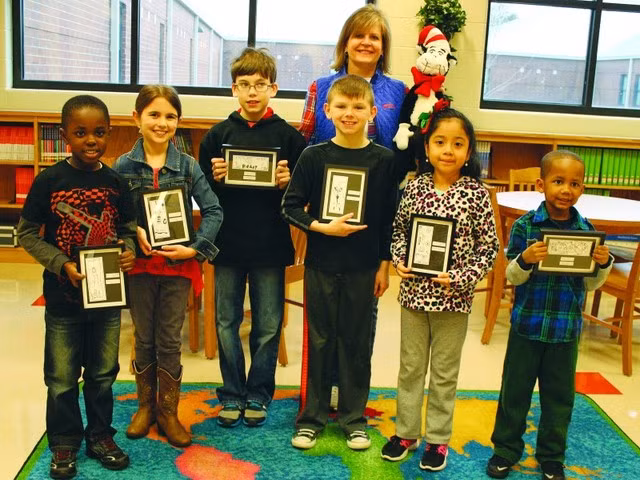 Tuần lễ xuất hiện ngày 6-5 cũng được coi là tuần Nhà giáo Hoa Kỳ.