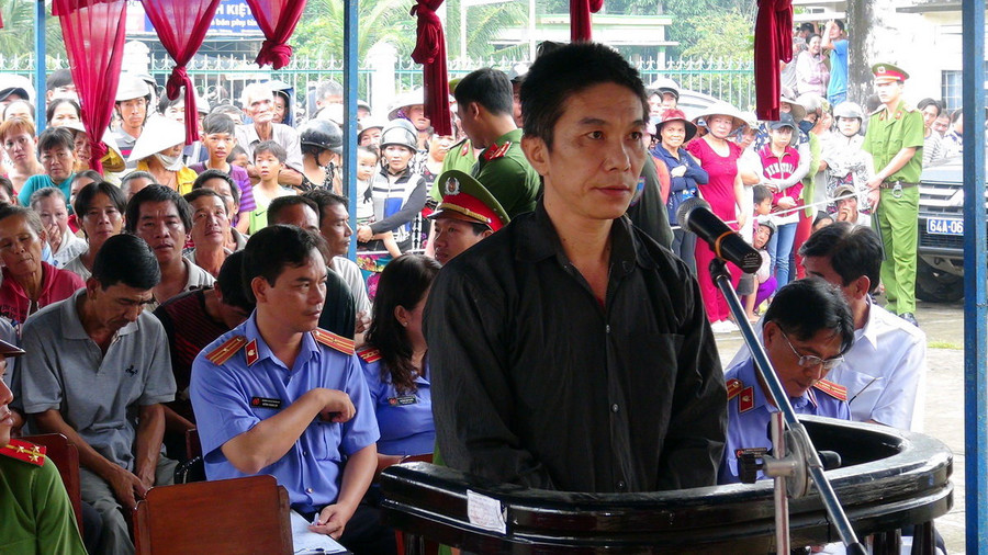 Bị cáo Mười tại phiên tòa lưu động ngày 18-11