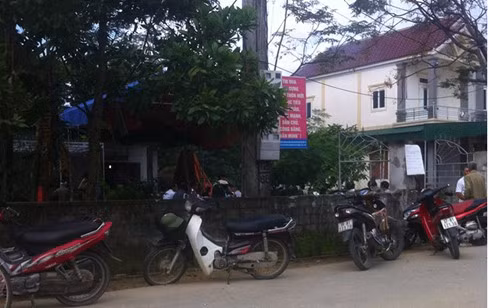 Người nhà tổ chức mai táng cho Phan Tiến Thành.