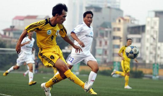 Hồng Sơn vẫn là cơn lốc trước các khuôn thành ở giải lão tướng. Ảnh: NVCC.