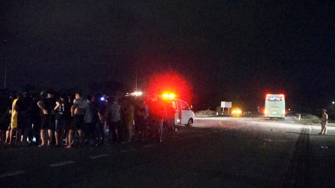 Hiện trường vụ tai nạn vụ nam công nhân tử vong trên đường đi làm Hiện trường vụ tai nạn vụ nam công nhân tử vong trên đường đi làm